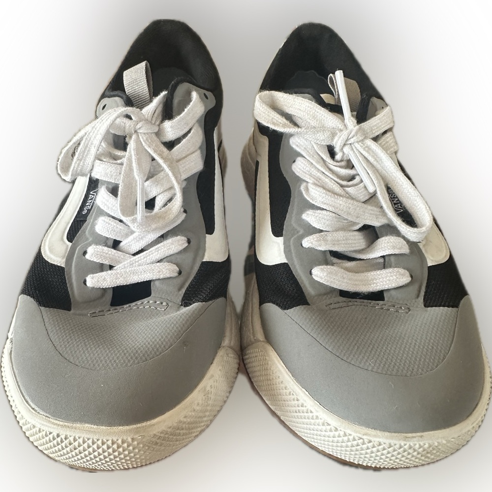 Women’s Vans Range EXP